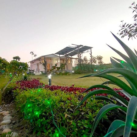 Shaw Estate-Farm House For A Small Parties-Jp Farm Greater Noida Bagian luar foto