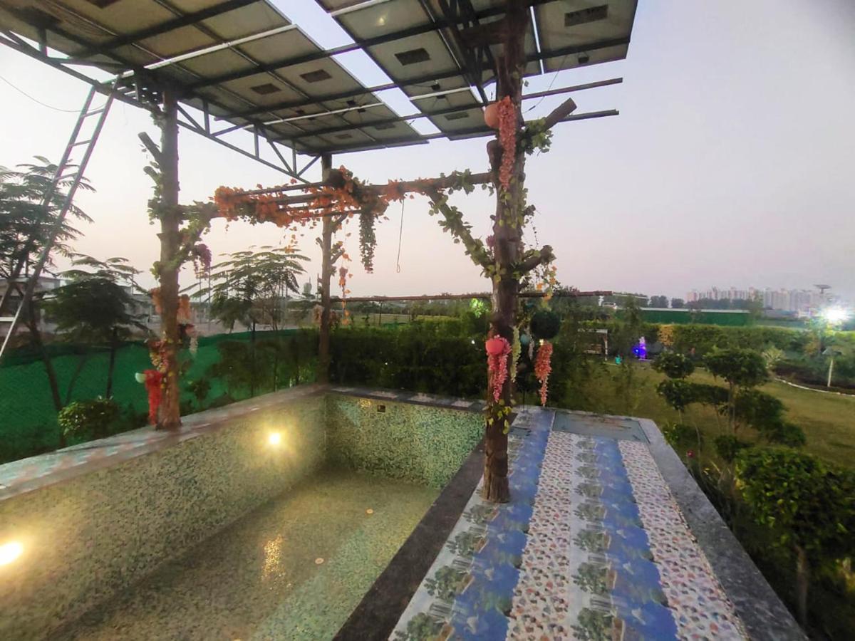Shaw Estate-Farm House For A Small Parties-Jp Farm Greater Noida Bagian luar foto