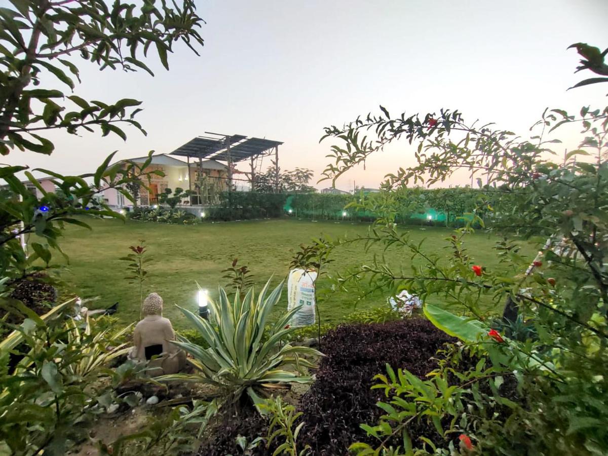 Shaw Estate-Farm House For A Small Parties-Jp Farm Greater Noida Bagian luar foto