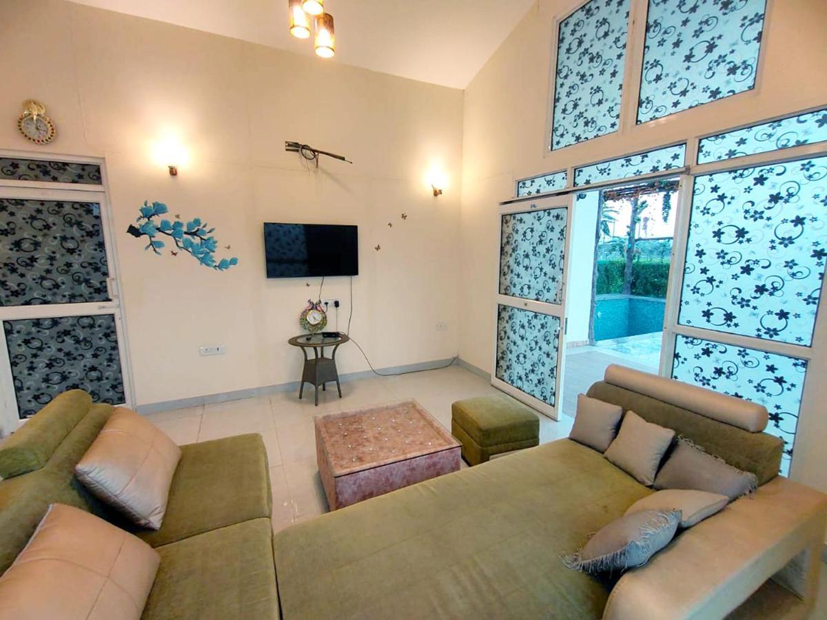 Shaw Estate-Farm House For A Small Parties-Jp Farm Greater Noida Bagian luar foto