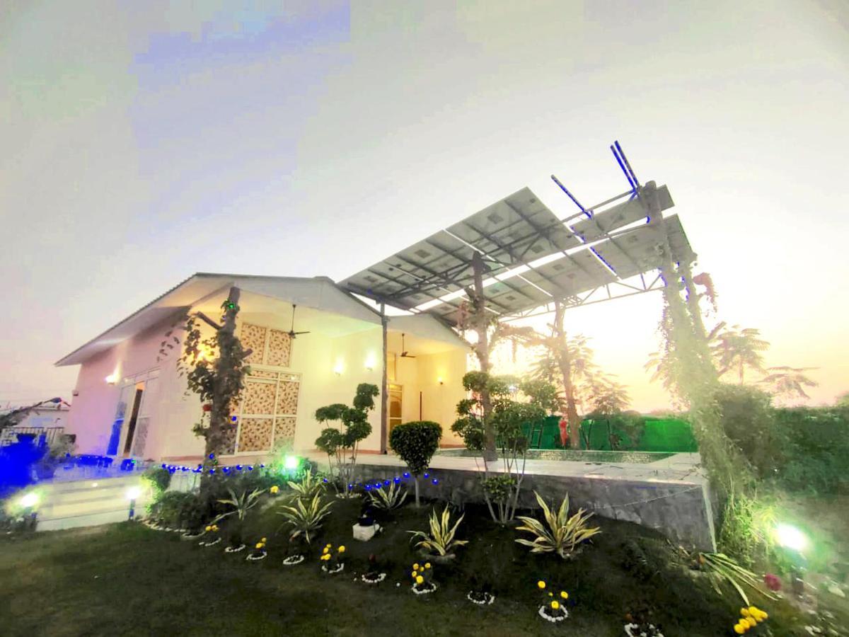 Shaw Estate-Farm House For A Small Parties-Jp Farm Greater Noida Bagian luar foto