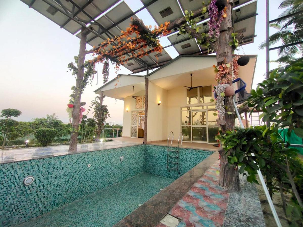 Shaw Estate-Farm House For A Small Parties-Jp Farm Greater Noida Bagian luar foto