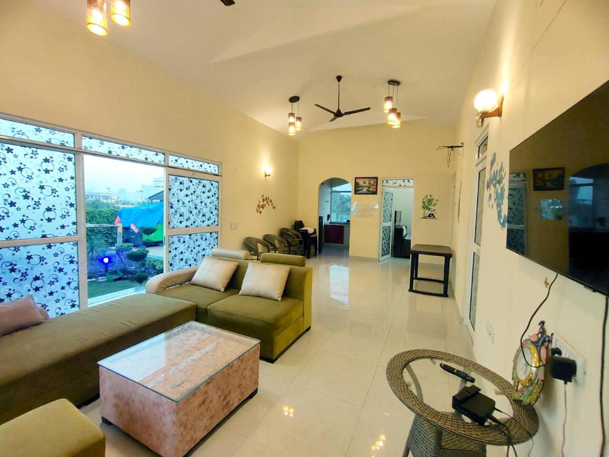 Shaw Estate-Farm House For A Small Parties-Jp Farm Greater Noida Bagian luar foto