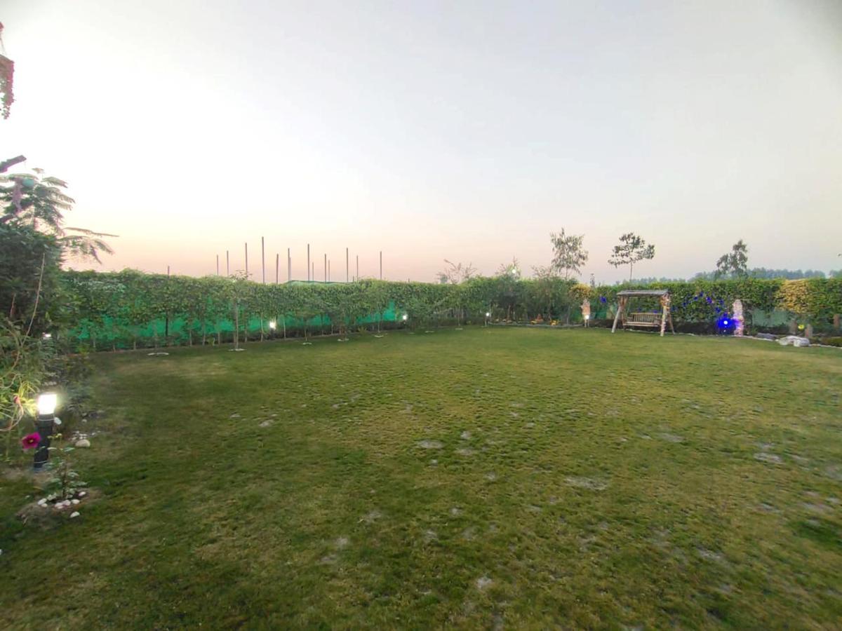 Shaw Estate-Farm House For A Small Parties-Jp Farm Greater Noida Bagian luar foto